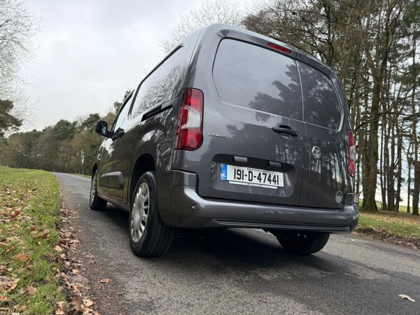 Opel Vauxhall Combo 2019 Van 379255577