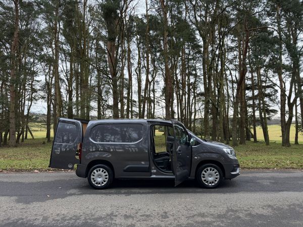 Opel Vauxhall Combo 2019 Van 379255583