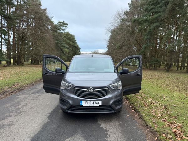 Opel Vauxhall Combo 2019 Van 379255615