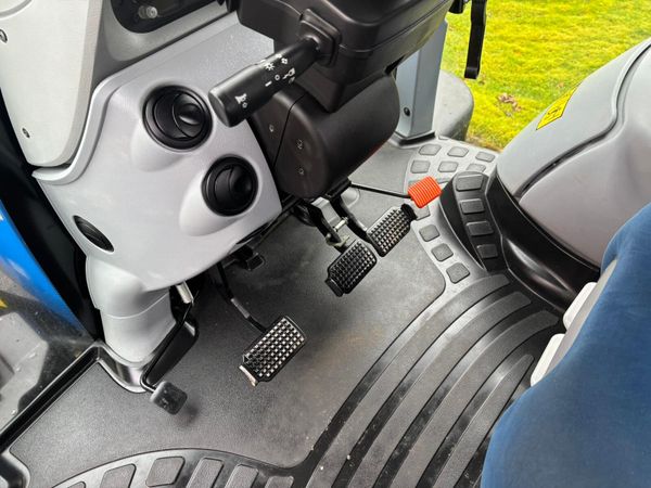 New Holland T7 210 Autocommand 379259865