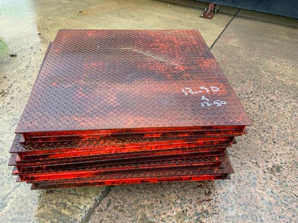 HEAVY DUTY CHEQUERED PLATE STEEL FRAMES. 379267793