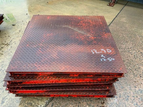 HEAVY DUTY CHEQUERED PLATE STEEL FRAMES. 379267796