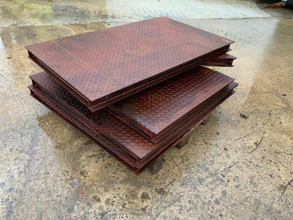 HEAVY DUTY CHEQUERED PLATE STEEL FRAMES. 379267797