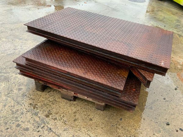 HEAVY DUTY CHEQUERED PLATE STEEL FRAMES. 379267806