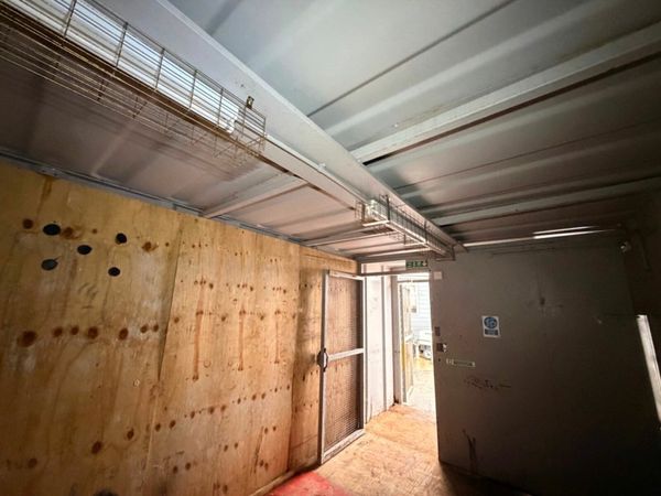 20 x 9 container with extra security doors....933T 379272849