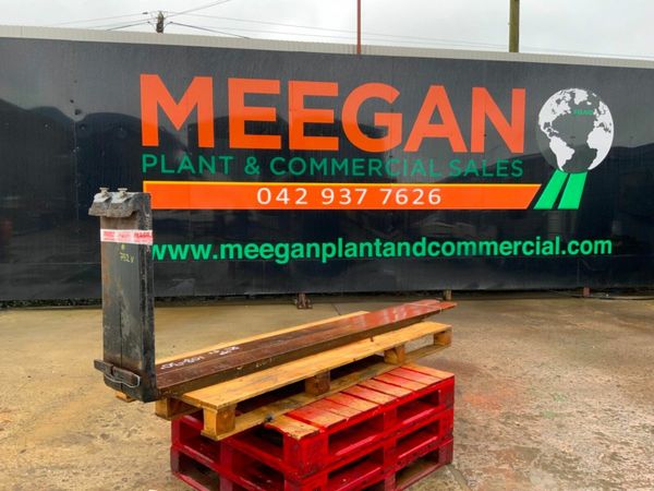 9 ft...108" CATEGORY 4  LONG REACH FORKS....752v. 379272818