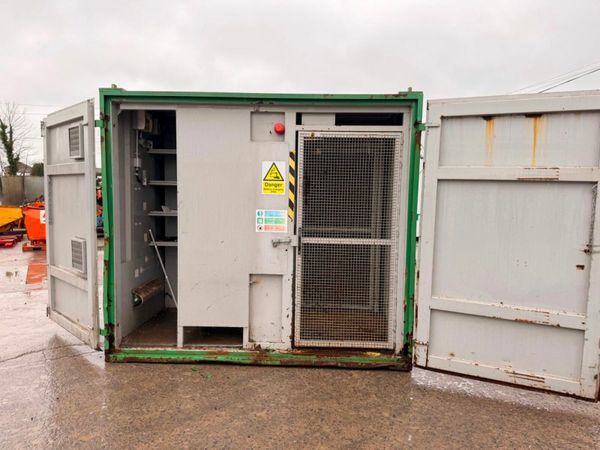 20 x 9 container with extra security doors....933T 379272826