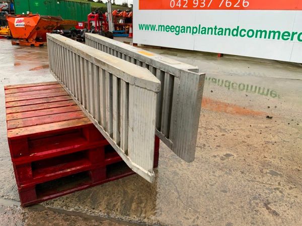 ALUMINIUM LOADING RAMP.115v 379278306