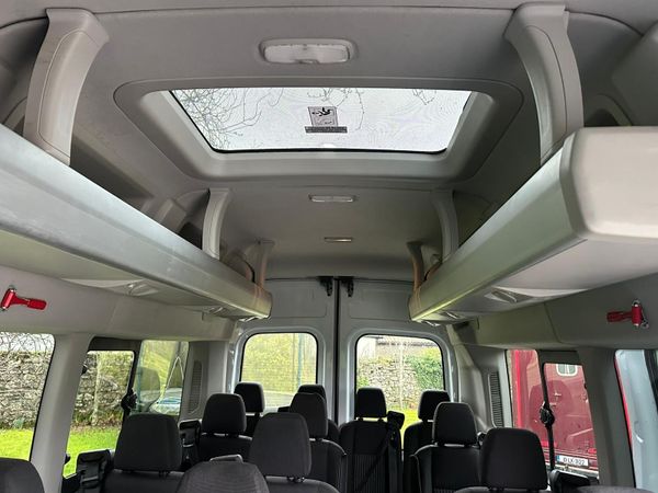 Ford Transit 379290549