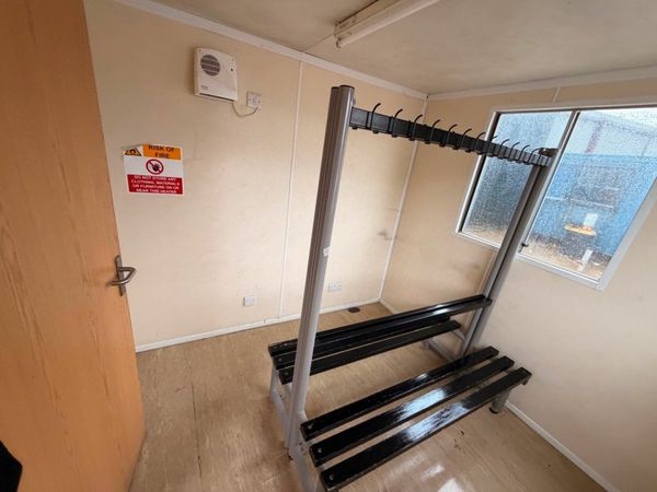 20 x 8 SITE OFFICE CANTEEN...DOUBLE ROOM..652P 379213648