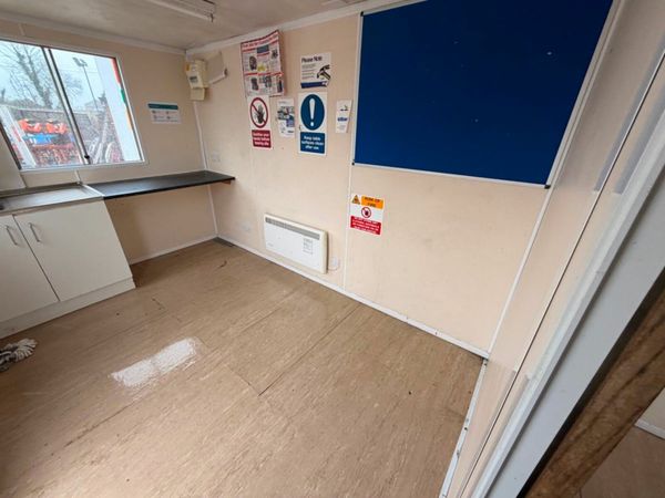 20 x 8 SITE OFFICE CANTEEN...DOUBLE ROOM..652P 379213650