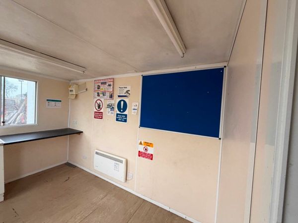 20 x 8 SITE OFFICE CANTEEN...DOUBLE ROOM..652P 379213651