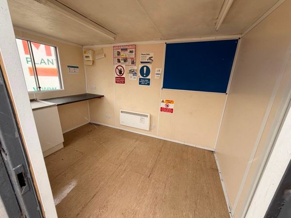 20 x 8 SITE OFFICE CANTEEN...DOUBLE ROOM..652P 379213639