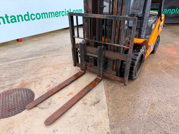 2015 HANGCHA 3 TON ....3 stage ....20 ft ......36T 379359189