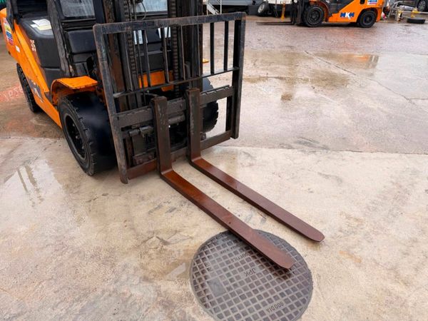 2016 HANGCHA 3.5 TON ....YANMAR DIESEL....77T 379359259