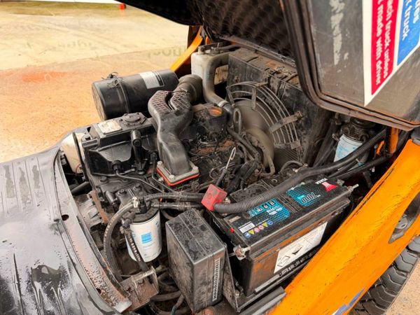 2016 HANGCHA 3.5 TON ....YANMAR DIESEL....77T 379359277