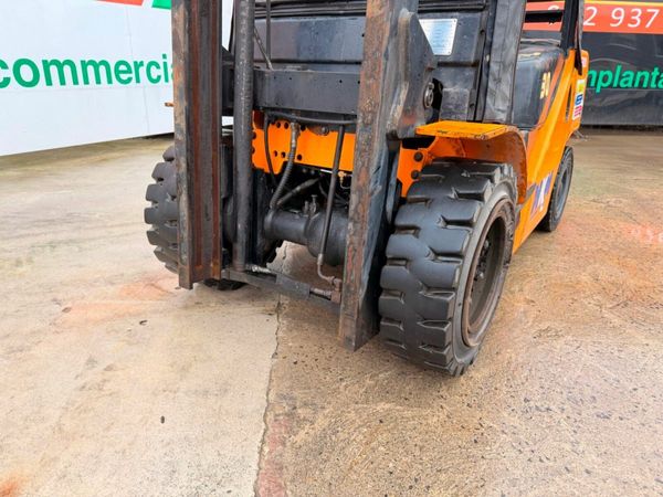 2015 HANGCHA 3 TON ....3 stage ....20 ft ......36T 379359220