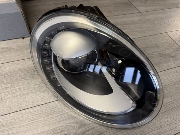 2016beetles Right headlamp 379365727