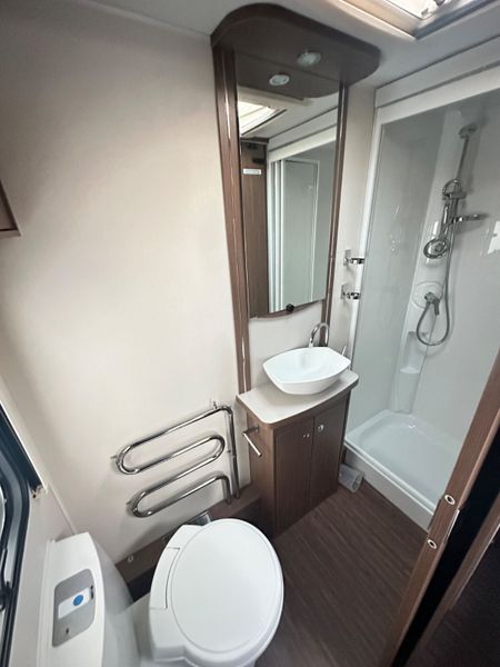 ✨STUNNING 2018 ELDDIS AVANTE 4 BERTH ISLAND BED✨ 379310456