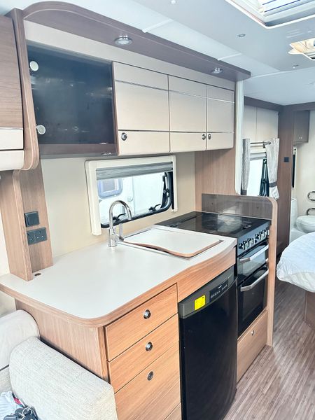 ✨STUNNING 2018 ELDDIS AVANTE 4 BERTH ISLAND BED✨ 379310411