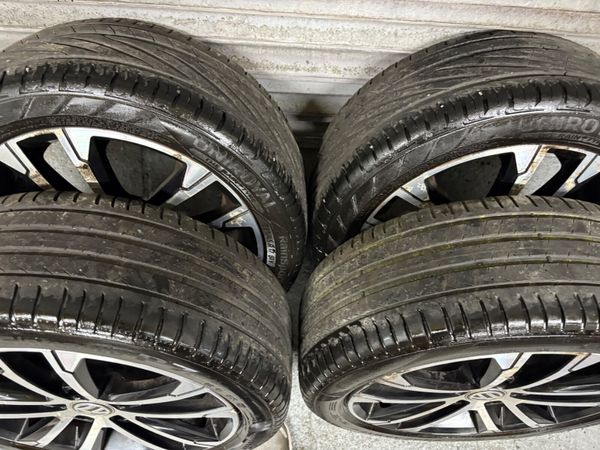 Volkswagen Golf R-Line Alloys 17” 379314867