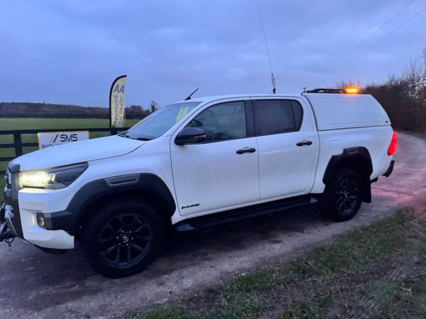 211 Toyota Hilux Invincible X 2.8L LOOK***** 379407032