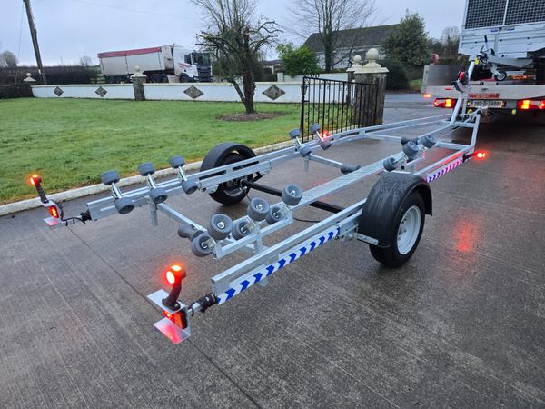 Boat trailer 379416220