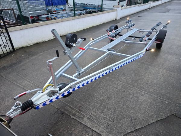 Boat trailer 379416227