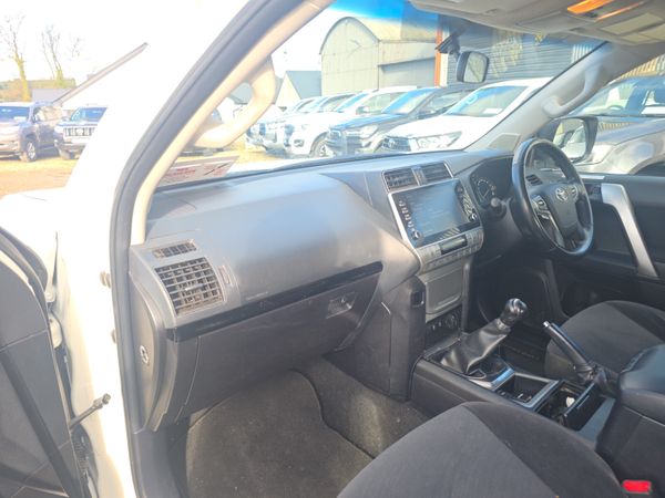 Toyota Land Cruiser GX SWB 379431242