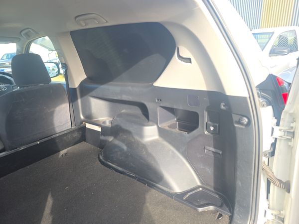 Toyota Land Cruiser GX SWB 379431247