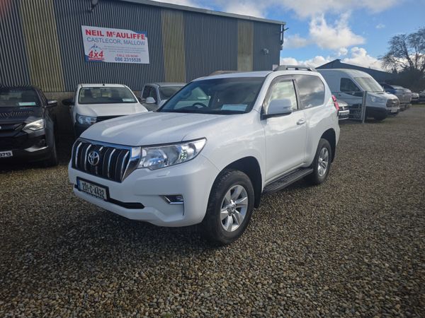 Toyota Land Cruiser GX SWB 379431233