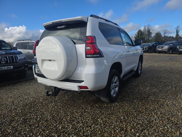 Toyota Land Cruiser GX SWB 379431238