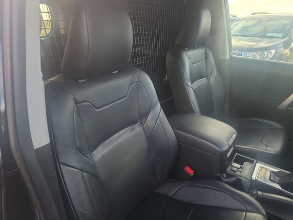 Toyota Land Cruiser GX LWB Auto 379435851