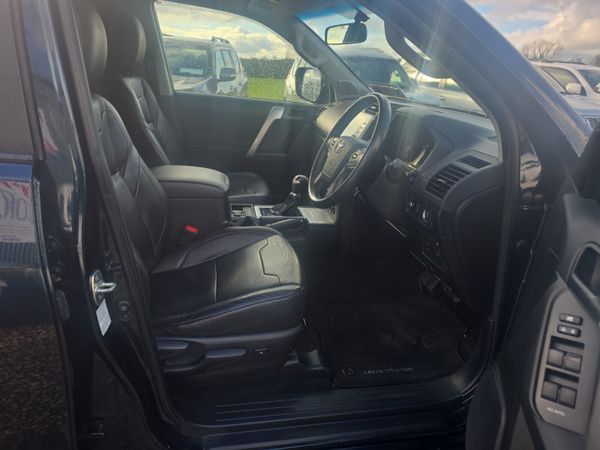 Toyota Land Cruiser GX LWB Auto 379435854