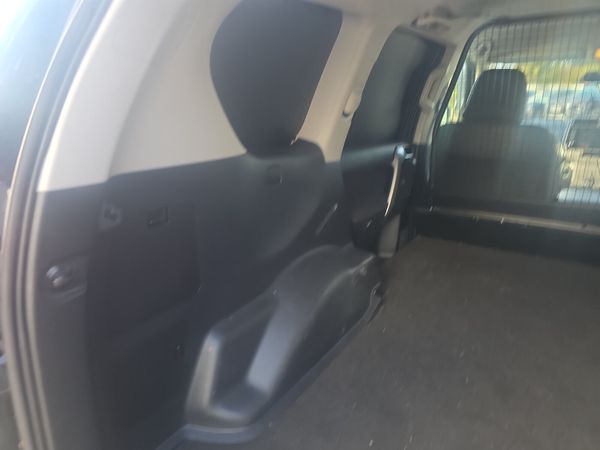 Toyota Land Cruiser GX LWB Auto 379435863