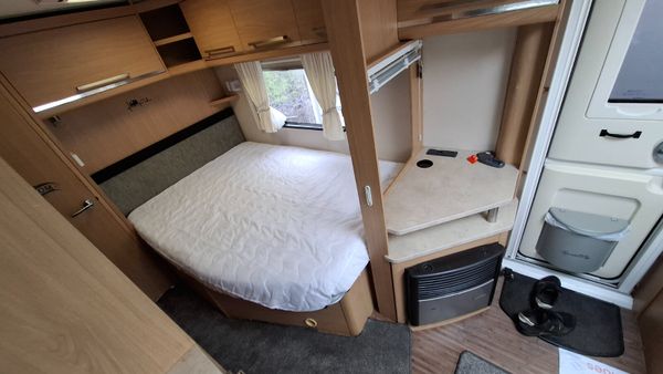 Elddis Riva Caravan Fixed Bed 379553024