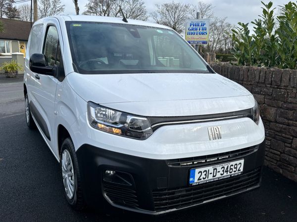 New Model Fiat DOBLO Tecnico Plus only 61000 kms 379561779