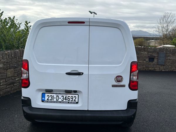 New Model Fiat DOBLO Tecnico Plus only 61000 kms 379561785