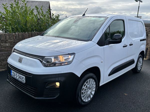 New Model Fiat DOBLO Tecnico Plus only 61000 kms 379561787