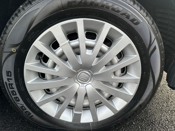 New Model Fiat DOBLO Tecnico Plus only 61000 kms 379561840