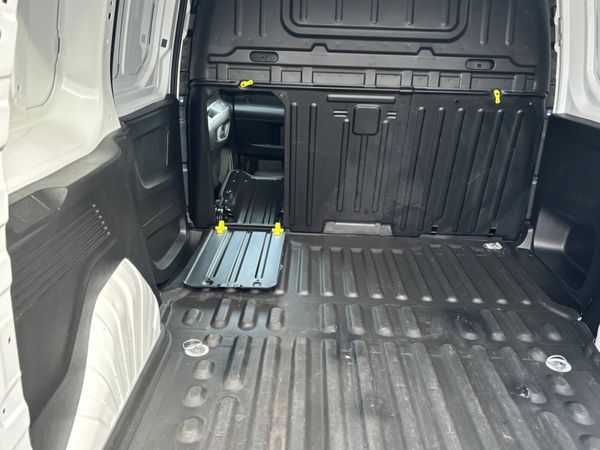 New Model Fiat DOBLO Tecnico Plus only 61000 kms 379561846