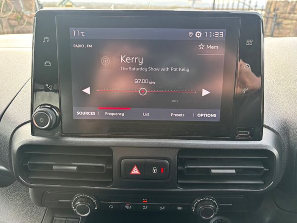 New Model Fiat DOBLO Tecnico Plus only 61000 kms 379561847