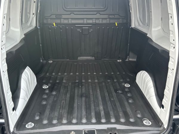 New Model Fiat DOBLO Tecnico Plus only 61000 kms 379561839