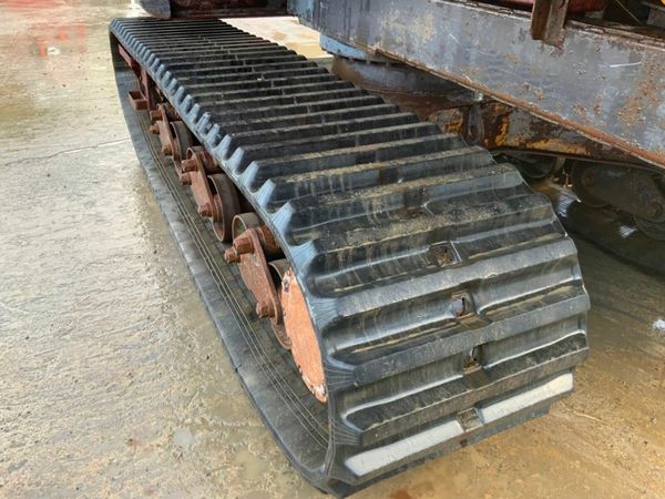 2004 HITACHI EG40r SWIVEL TRACK DUMPER. 379576567