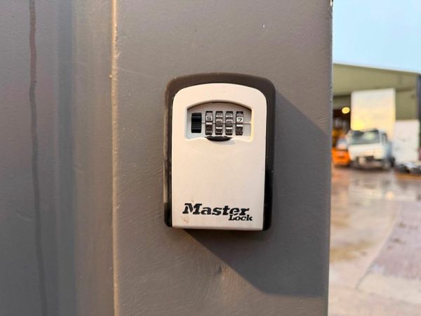 12 x 9 site office with kitchen unit 379583897