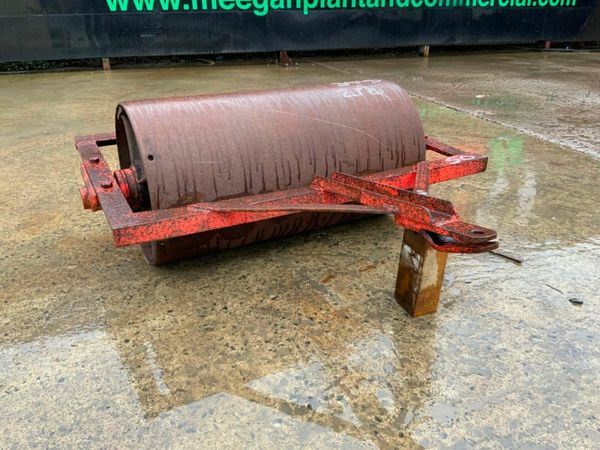 OLD STYLE CAST IRON TOW BEHIND ROLLER. 379583994