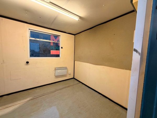 12 x 9 site office with kitchen unit 379583904