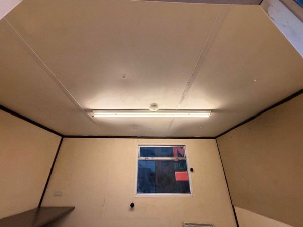 12 x 9 site office with kitchen unit 379583905