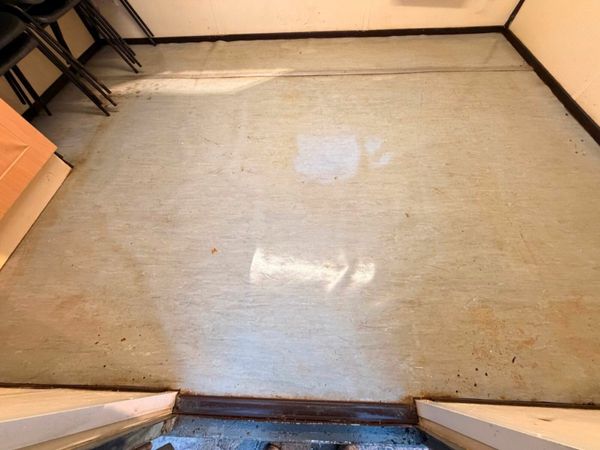 12 x 9 site office with kitchen unit 379583908