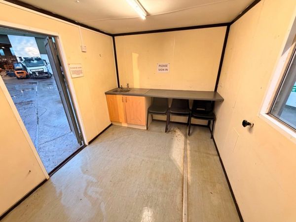12 x 9 site office with kitchen unit 379583912